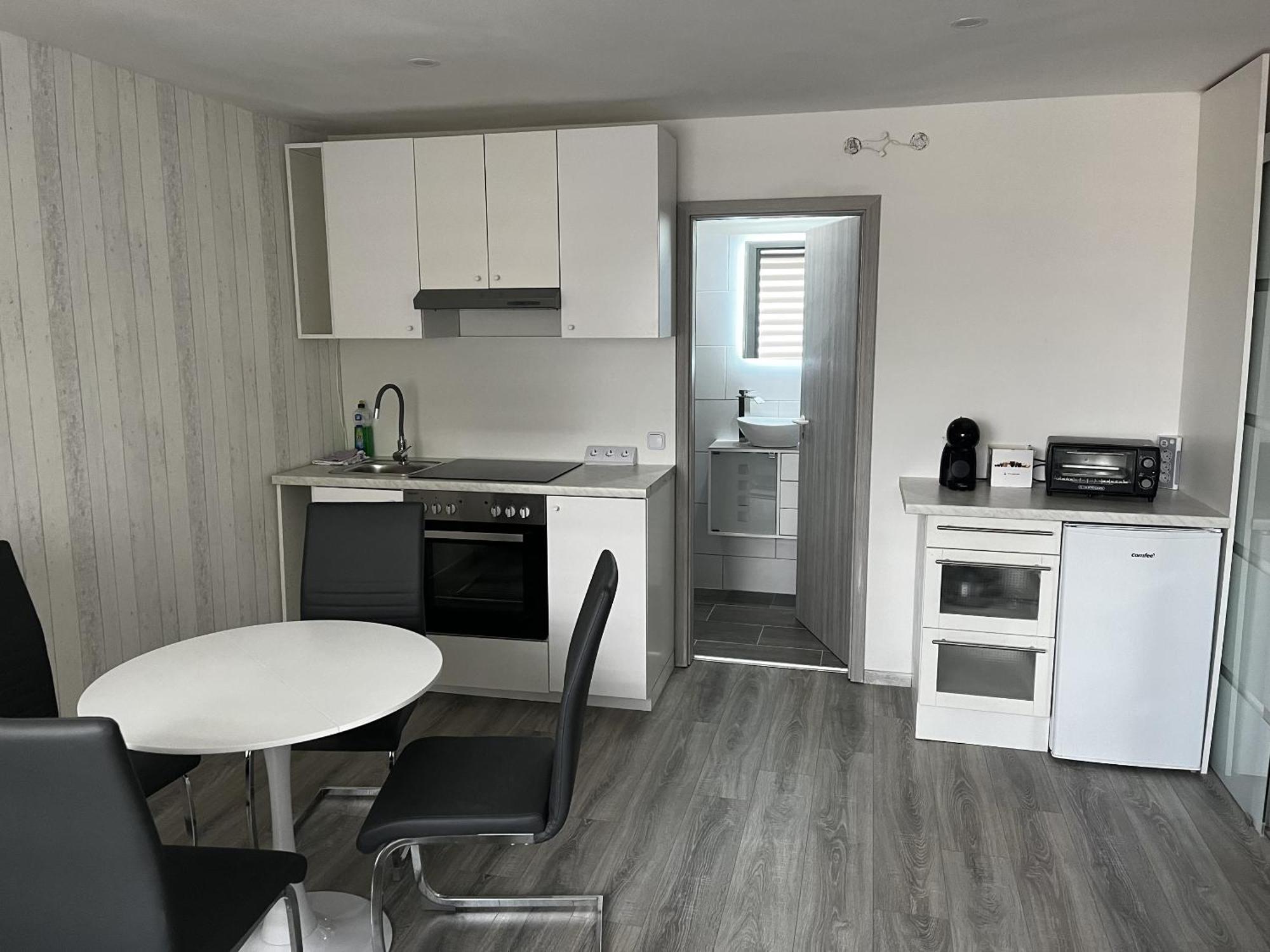 Messe-Hotelzimmer-Einzimmerappartement Leverkusen Cameră foto